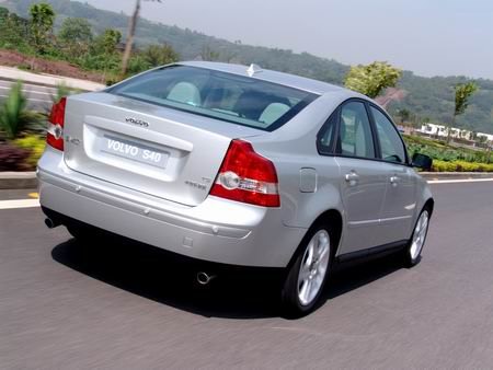 北欧移民 试驾沃尔沃s40-东方网-cn汽车