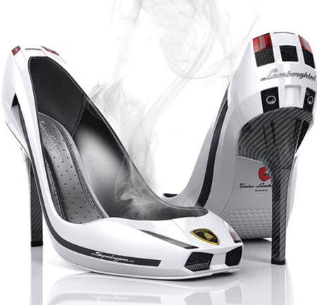 三八节的另类礼物 兰博基尼高跟鞋