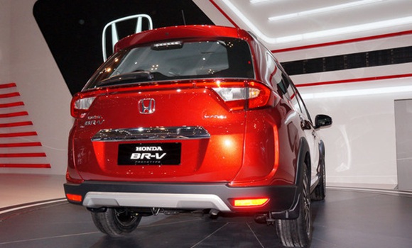座版本SUV 本田BR V实车亮相高清图片