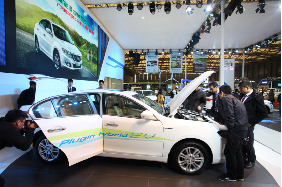 传祺GA5 PHEV上海受棒 车展三天订单破百