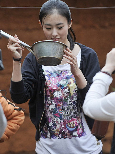 兽兽云南献爱心 快男魏海明大赞好女孩(5)