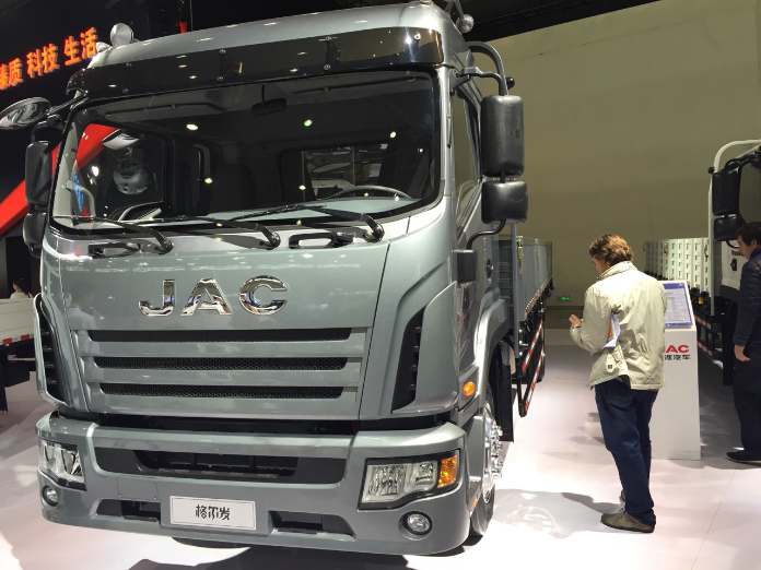 品质领航 江淮格尔发k6闪耀武汉商用车展